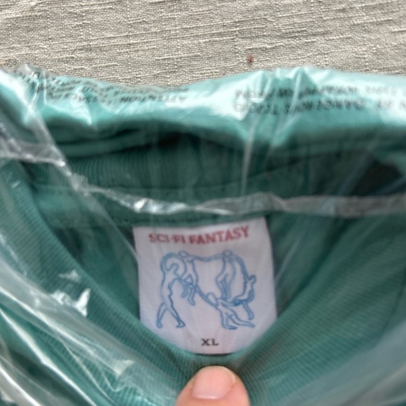 Sci-Fi Fantasy ‘Silence’ Graphic Tee - Picture 5 of 7